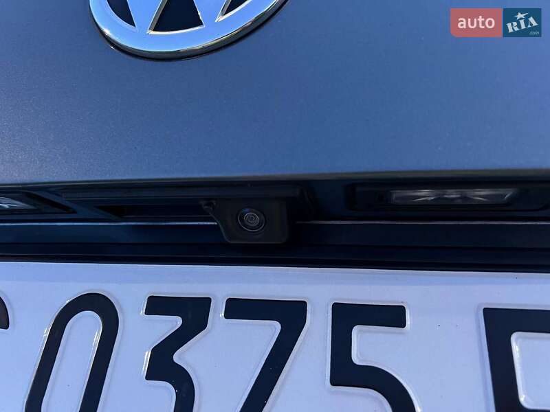 Внедорожник / Кроссовер Volkswagen Tiguan 2018 в Самборе