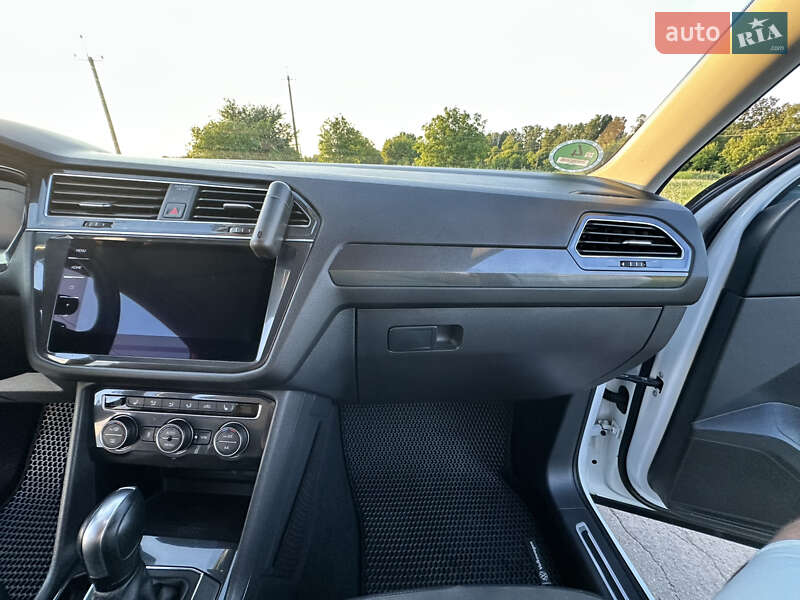 Внедорожник / Кроссовер Volkswagen Tiguan 2019 в Староконстантинове