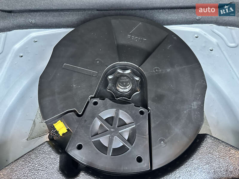 Внедорожник / Кроссовер Volkswagen Tiguan 2019 в Староконстантинове