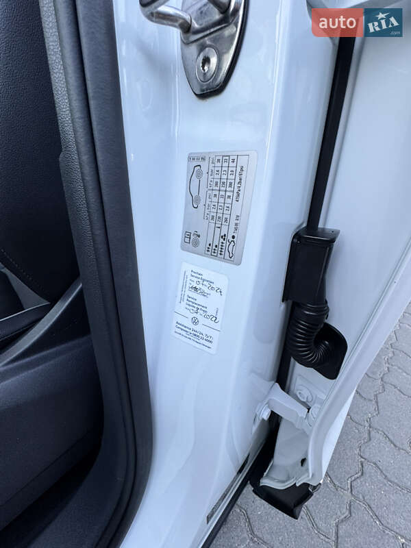 Внедорожник / Кроссовер Volkswagen Tiguan 2017 в Луцке