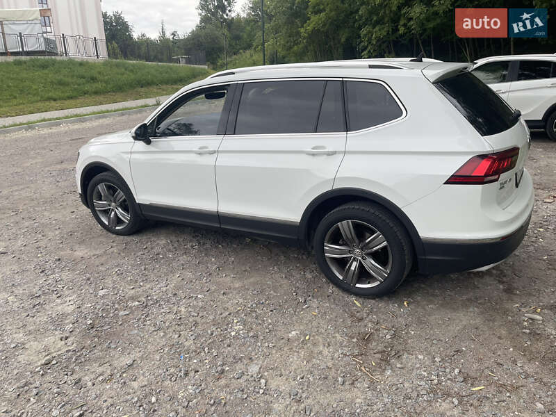 Внедорожник / Кроссовер Volkswagen Tiguan 2019 в Львове фото 4 Внедорожник / Кроссовер Volkswagen Tiguan 2019 в Львове