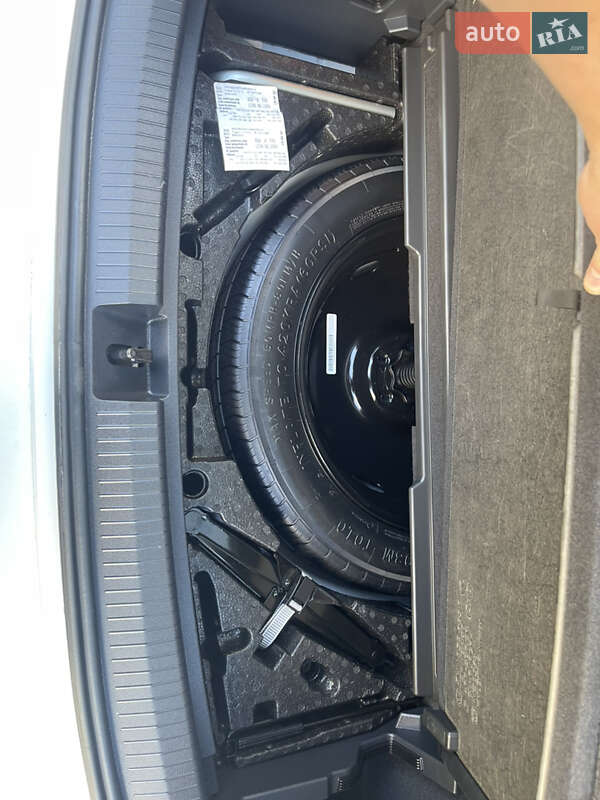 Внедорожник / Кроссовер Volkswagen Tiguan 2019 в Львове фото 10 Внедорожник / Кроссовер Volkswagen Tiguan 2019 в Львове