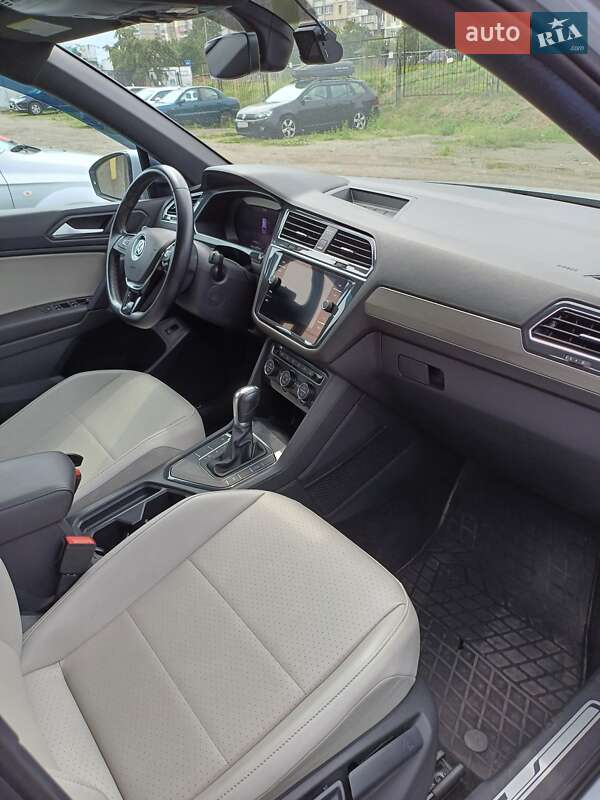 Позашляховик / Кросовер Volkswagen Tiguan 2018 в Києві фото 5 Позашляховик / Кросовер Volkswagen Tiguan 2018 в Києві