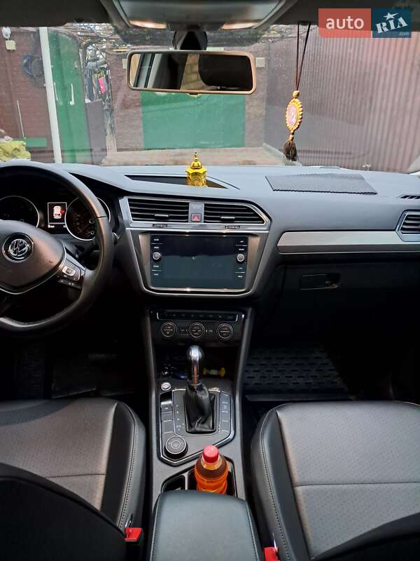 Внедорожник / Кроссовер Volkswagen Tiguan 2018 в Кропивницком