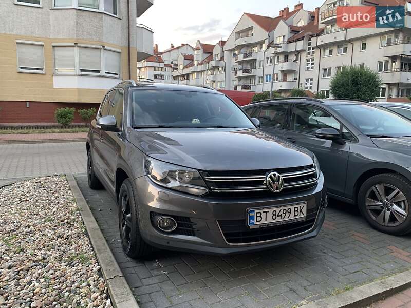 Внедорожник / Кроссовер Volkswagen Tiguan 2013 в Ровно