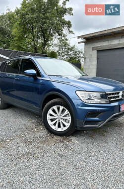 Позашляховик / Кросовер Volkswagen Tiguan 2019 в Львові