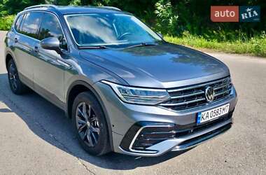 Позашляховик / Кросовер Volkswagen Tiguan 2022 в Києві
