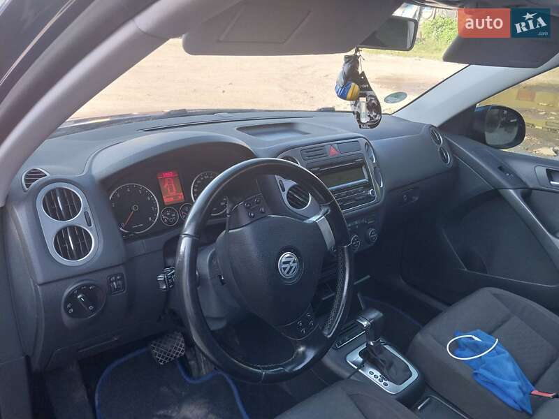 Внедорожник / Кроссовер Volkswagen Tiguan 2008 в Ровно