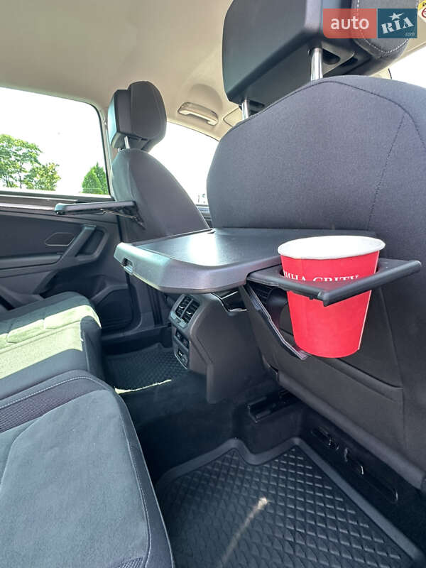 Внедорожник / Кроссовер Volkswagen Tiguan 2020 в Одессе