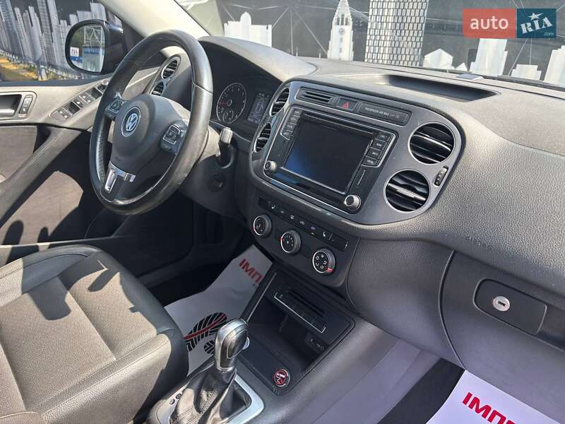 Внедорожник / Кроссовер Volkswagen Tiguan 2016 в Киеве