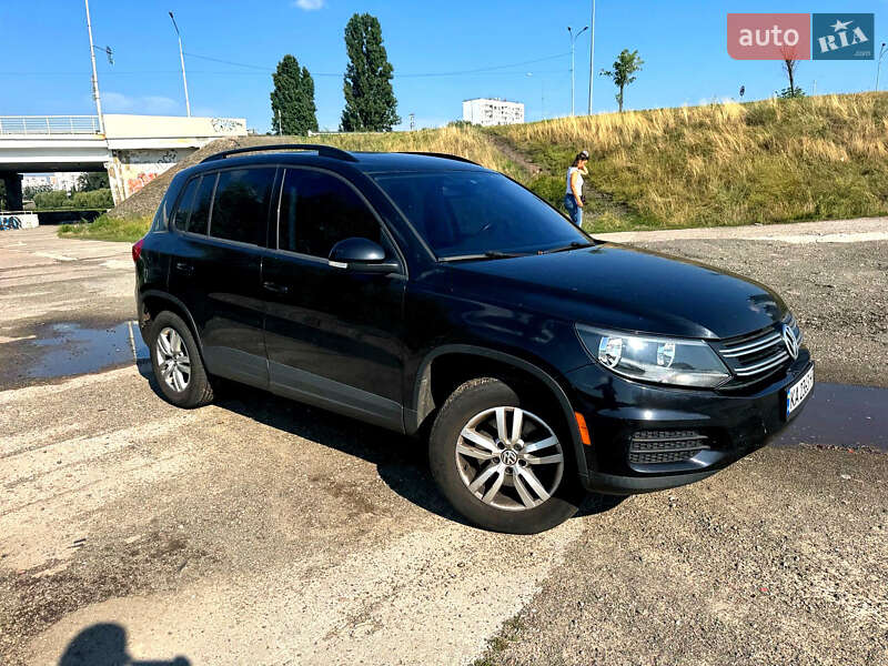 Внедорожник / Кроссовер Volkswagen Tiguan 2017 в Киеве