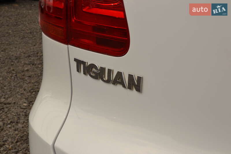 Позашляховик / Кросовер Volkswagen Tiguan 2017 в Луцьку