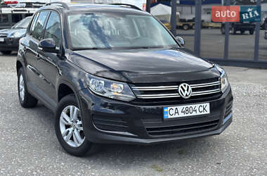 Внедорожник / Кроссовер Volkswagen Tiguan 2015 в Киеве