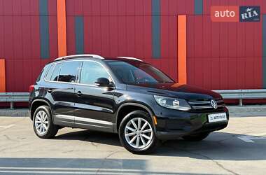 Позашляховик / Кросовер Volkswagen Tiguan 2016 в Києві
