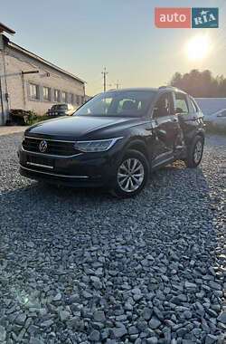 Позашляховик / Кросовер Volkswagen Tiguan 2023 в Львові