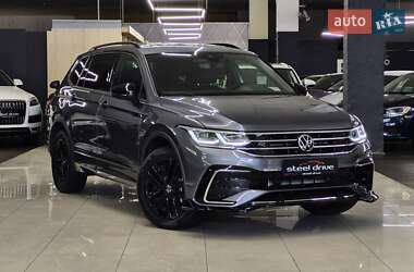 Позашляховик / Кросовер Volkswagen Tiguan 2021 в  фото 4 Позашляховик / Кросовер Volkswagen Tiguan 2021 в
