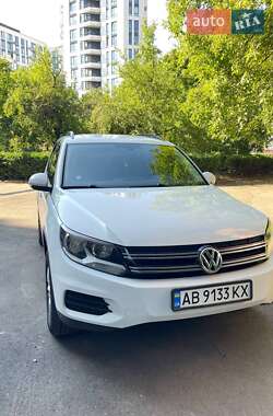 Внедорожник / Кроссовер Volkswagen Tiguan 2016 в Виннице