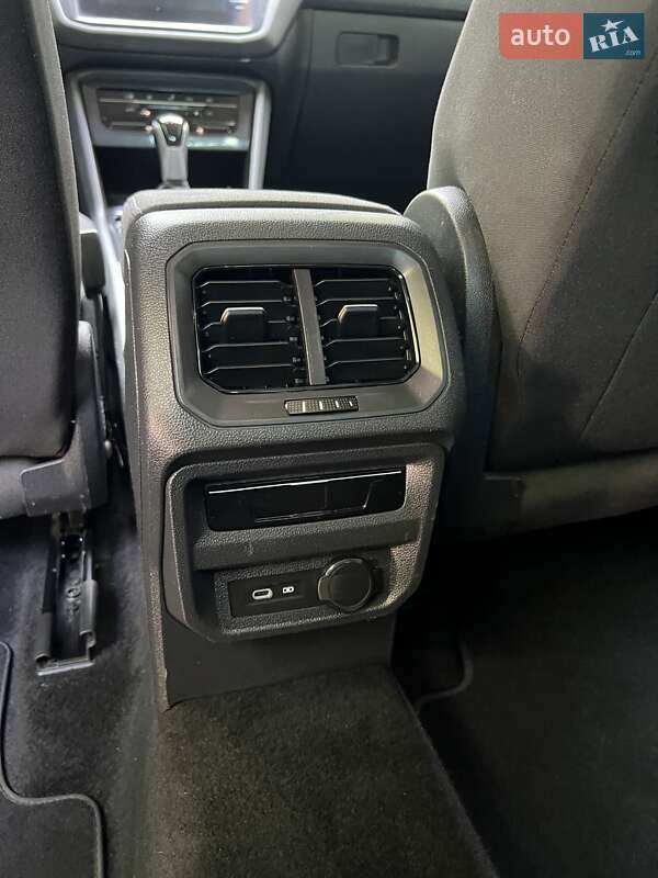 Внедорожник / Кроссовер Volkswagen Tiguan 2021 в Тернополе