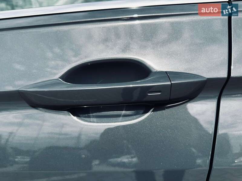 Внедорожник / Кроссовер Volkswagen Tiguan 2024 в Харькове