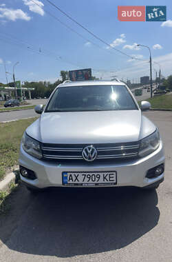 Позашляховик / Кросовер Volkswagen Tiguan 2013 в Харкові