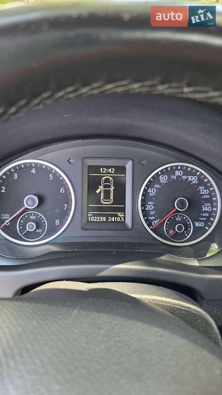 Внедорожник / Кроссовер Volkswagen Tiguan 2015 в Чернигове