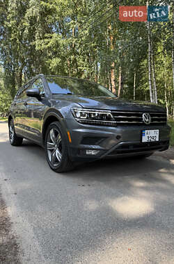 Внедорожник / Кроссовер Volkswagen Tiguan 2017 в Броварах
