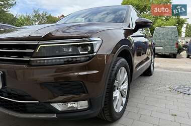 Внедорожник / Кроссовер Volkswagen Tiguan 2016 в Тернополе