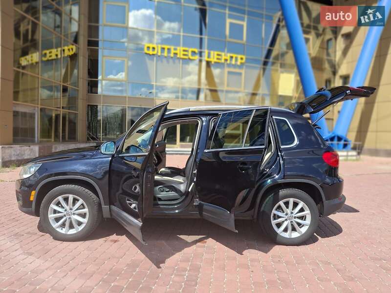 Внедорожник / Кроссовер Volkswagen Tiguan 2017 в Харькове