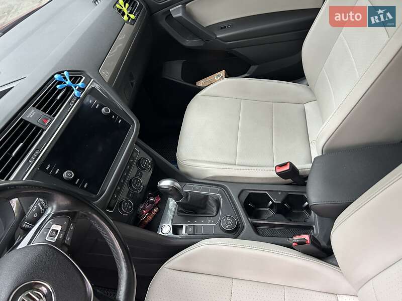 Внедорожник / Кроссовер Volkswagen Tiguan 2019 в Киеве