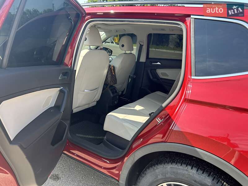 Внедорожник / Кроссовер Volkswagen Tiguan 2019 в Киеве