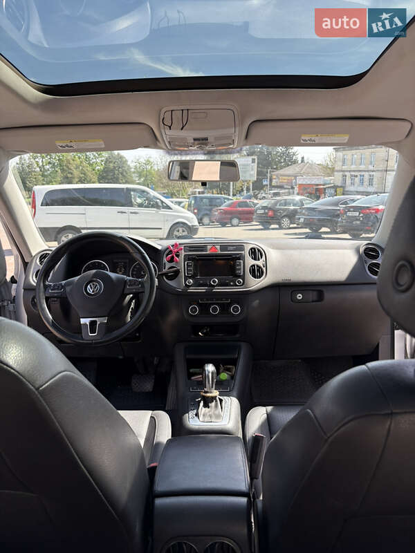 Внедорожник / Кроссовер Volkswagen Tiguan 2010 в Киеве