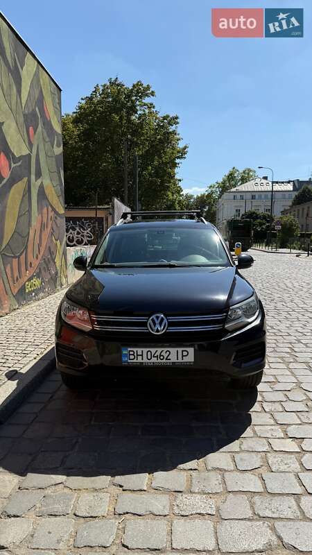 Внедорожник / Кроссовер Volkswagen Tiguan 2016 в Одессе