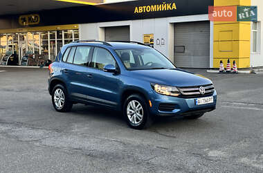 Позашляховик / Кросовер Volkswagen Tiguan 2016 в Василькові