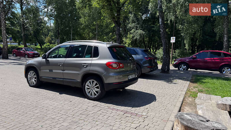 Внедорожник / Кроссовер Volkswagen Tiguan 2011 в Винниках