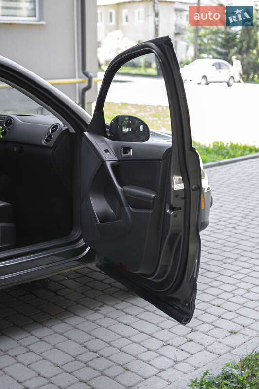 Позашляховик / Кросовер Volkswagen Tiguan 2014 в Львові
