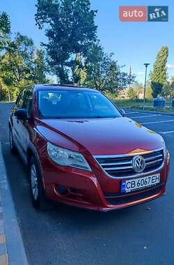 Внедорожник / Кроссовер Volkswagen Tiguan 2009 в Чернигове