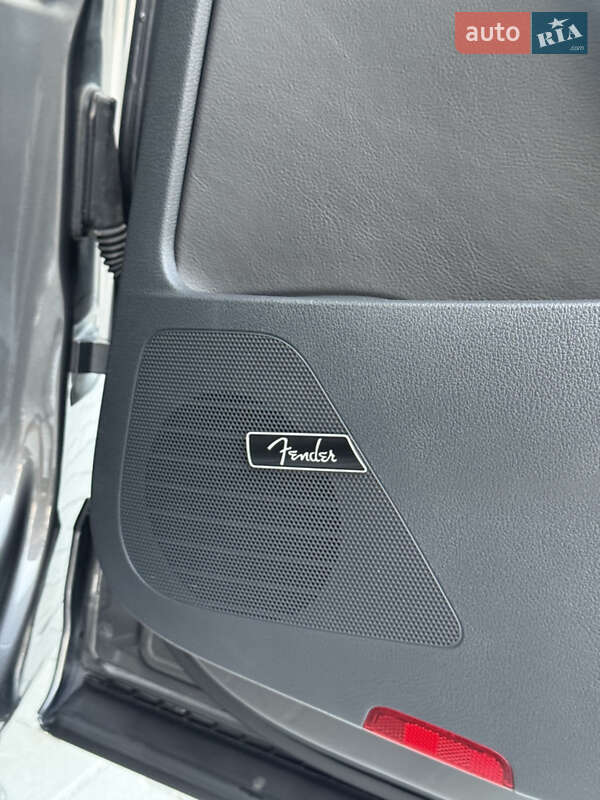 Внедорожник / Кроссовер Volkswagen Tiguan 2015 в Тернополе