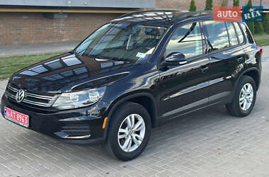 Внедорожник / Кроссовер Volkswagen Tiguan 2016 в Житомире
