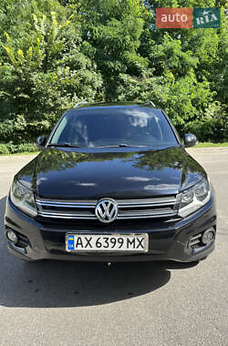 Внедорожник / Кроссовер Volkswagen Tiguan 2012 в Харькове
