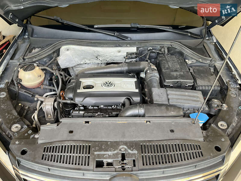 Внедорожник / Кроссовер Volkswagen Tiguan 2012 в Харькове фото 15 Внедорожник / Кроссовер Volkswagen Tiguan 2012 в Харькове