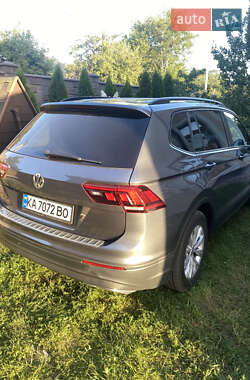 Внедорожник / Кроссовер Volkswagen Tiguan 2019 в Киеве