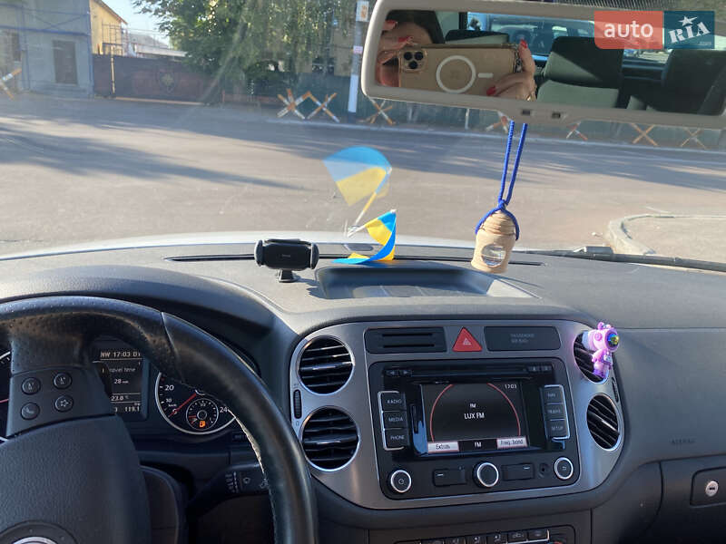 Внедорожник / Кроссовер Volkswagen Tiguan 2009 в Житомире