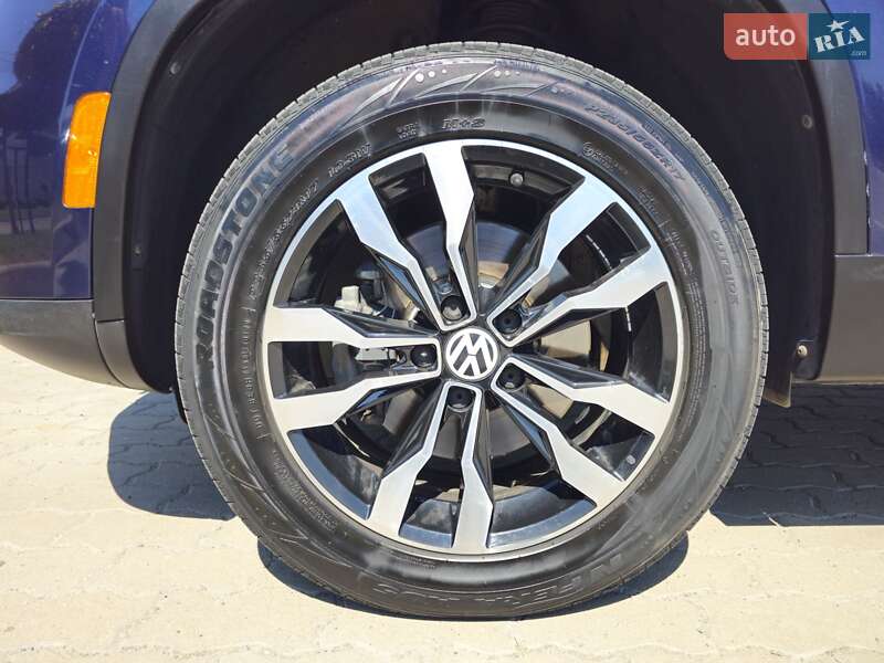 Внедорожник / Кроссовер Volkswagen Tiguan 2011 в Бродах