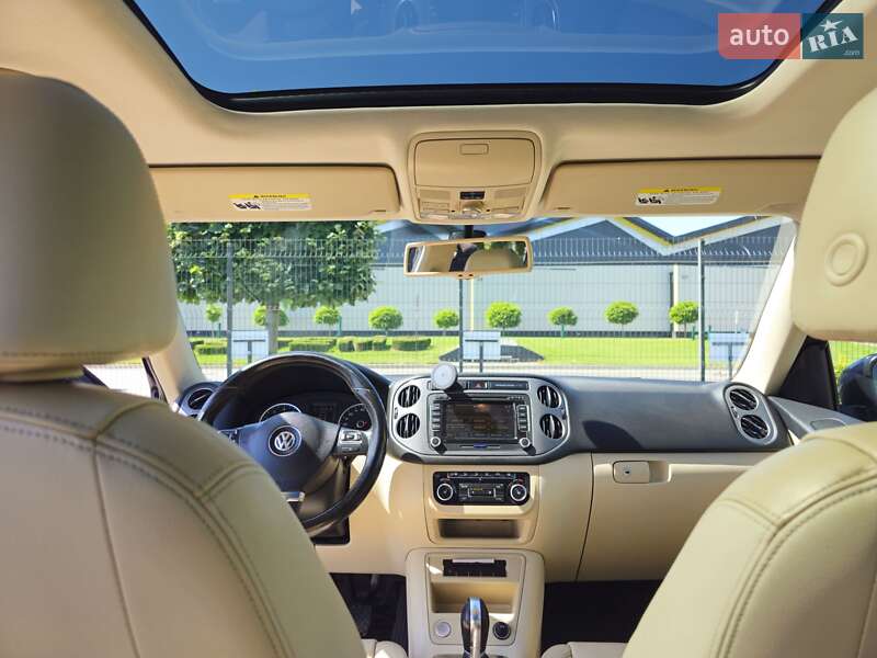 Внедорожник / Кроссовер Volkswagen Tiguan 2011 в Бродах