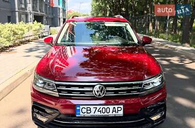 Внедорожник / Кроссовер Volkswagen Tiguan 2017 в Чернигове