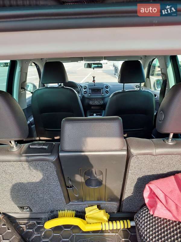 Внедорожник / Кроссовер Volkswagen Tiguan 2013 в Киеве фото 6 Внедорожник / Кроссовер Volkswagen Tiguan 2013 в Киеве