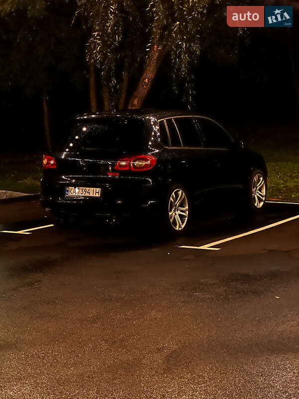 Внедорожник / Кроссовер Volkswagen Tiguan 2010 в Киеве