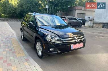 Внедорожник / Кроссовер Volkswagen Tiguan 2015 в Ровно