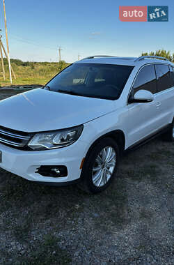 Позашляховик / Кросовер Volkswagen Tiguan 2011 в Краснопавлівці