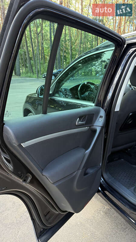 Внедорожник / Кроссовер Volkswagen Tiguan 2013 в Черкассах
